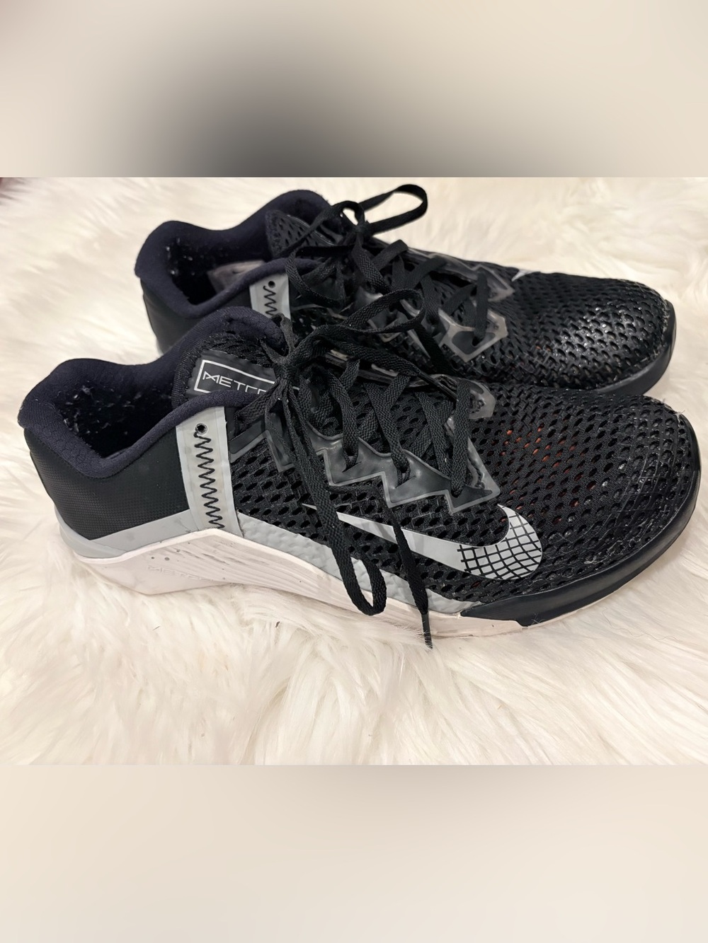 Nike Metcon 6 Training Shoe - Picture 4 of 9